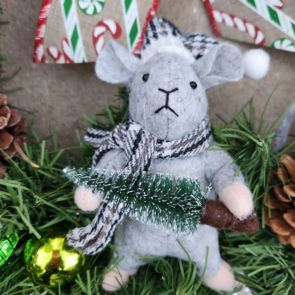 Handmade Christmas Mouse Wreath